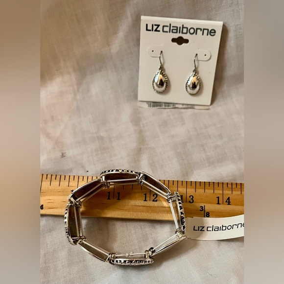 Liz Claiborne Silver Drop Earrings and Stretch Bracelet Bold Metal NWT Boho Chic - Picture 6 of 10
